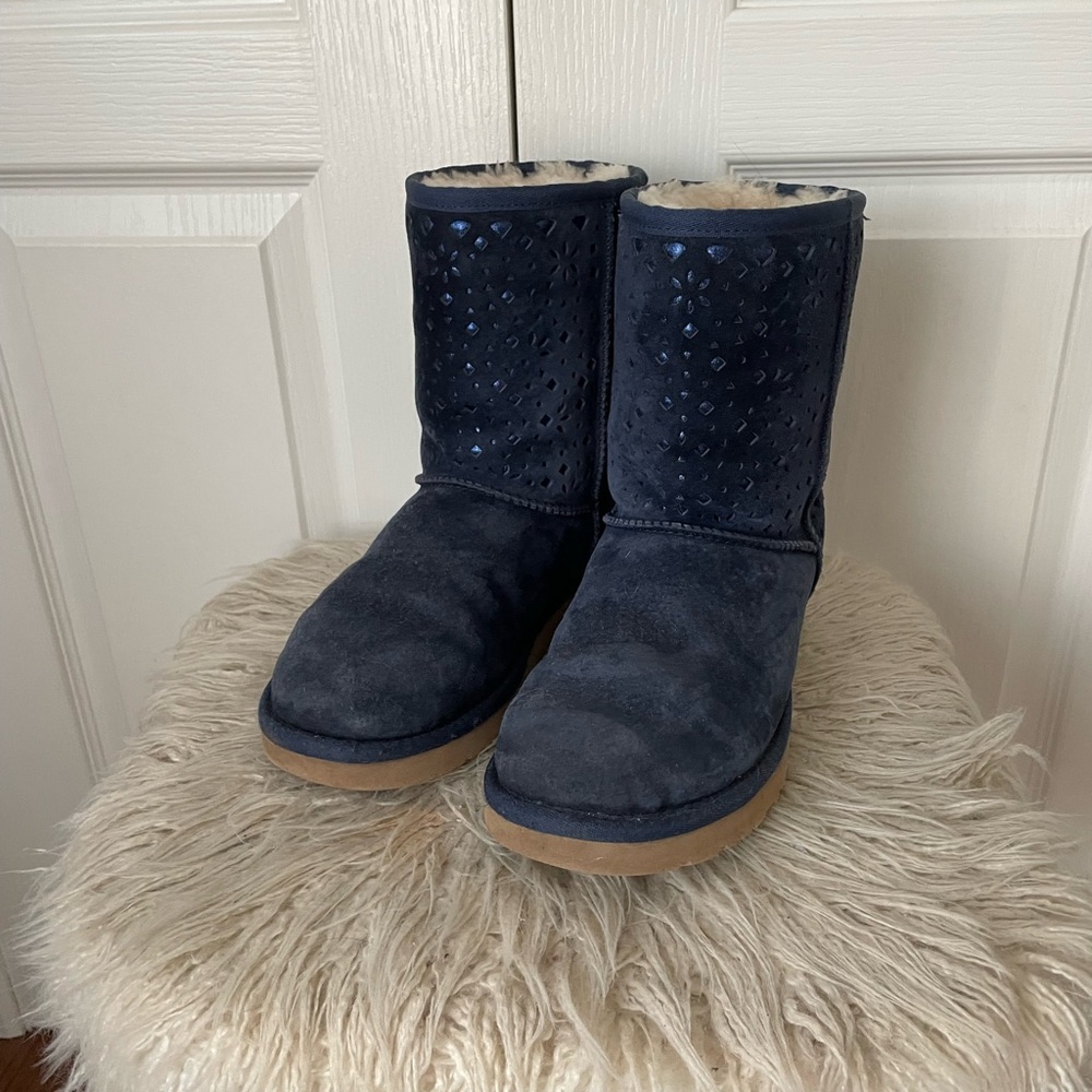 Navy Uggs with design